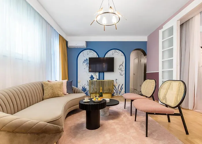 Birds Of Paradise Bukurešť