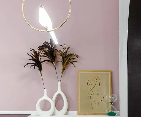 Birds Of Paradise Bukurešť